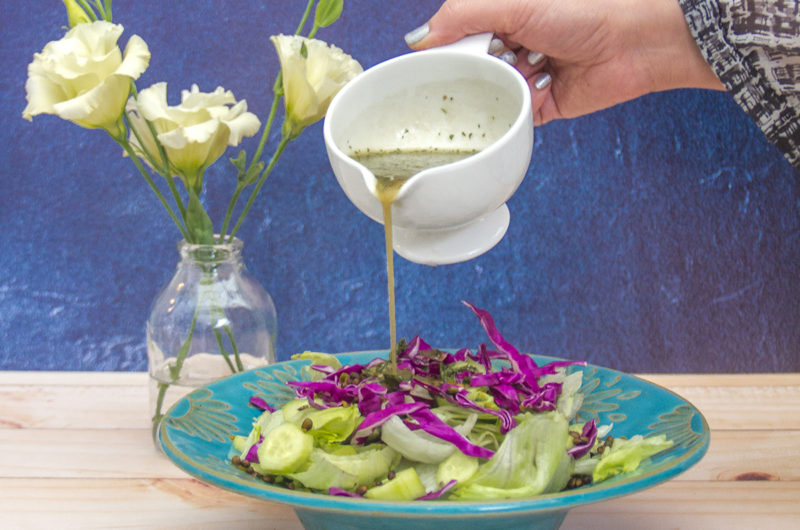 سس سالاد با کرفس کوهی